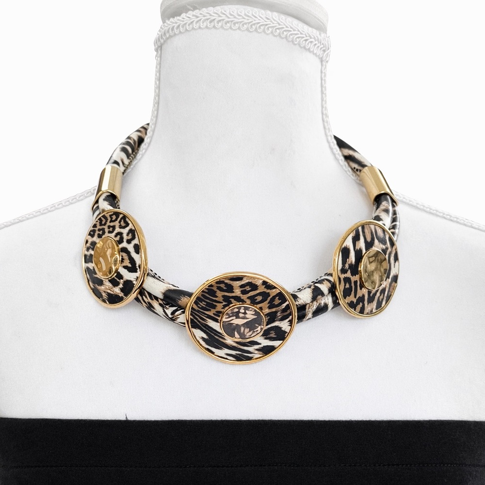 Leopard Print Statement Choker Necklace – Gold‎ Tone Medallions